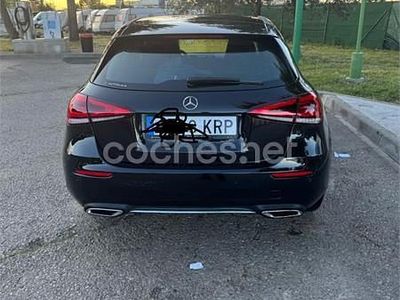 Usado Mercedes A180 109 CV (80 kW) 2018 Negro Berlina