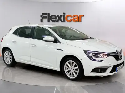 Usado Renault Mégane IV Zen 130 CV (95 kW) 2017 Blanco Berlina