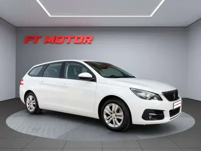 Usado Peugeot 308 SW Active 131 CV (96 kW) 2021 Blanco Familiar