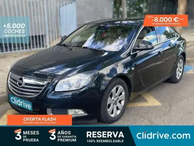 Usado Opel Insignia Edition 160 CV (117 kW) 2011 Negro Berlina