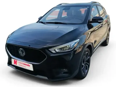 Usado MG ZS Luxury 111 CV (81 kW) 2022 Negro SUV