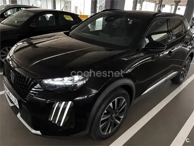 Usado Peugeot 2008 Allure 136 CV (100 kW) 2026 Negro SUV