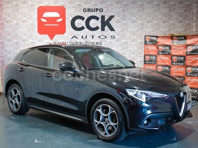 Negro Usado 2018 Alfa Romeo Stelvio Executive SUV | 24.900 € (Un poco caro)