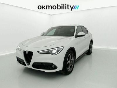 Usado Alfa Romeo Stelvio Sprint 160 CV (117 kW) 2022 Blanco ártico SUV