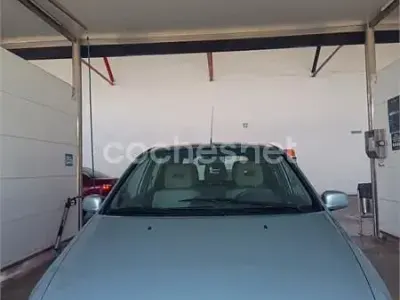 Usado Mitsubishi Space Star Plus 102 CV (75 kW) 2003 Verde Monovolumen