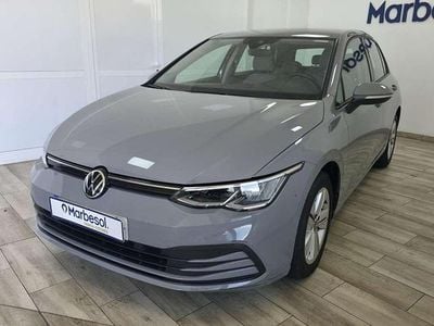 Usado VW Golf VIII Life 110 CV (80 kW) 2021 Gris Utilitario