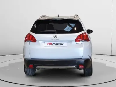 Usado Peugeot 2008 Crossway 110 CV (80 kW) 2015 Blanco SUV