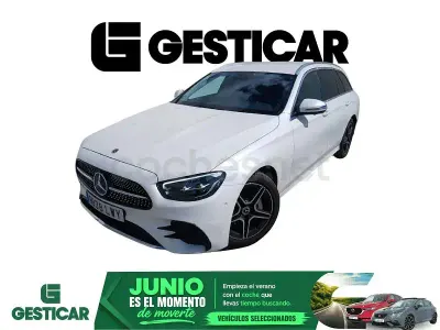 Usado Mercedes E300 320 CV (235 kW) 2022 Blanco Familiar