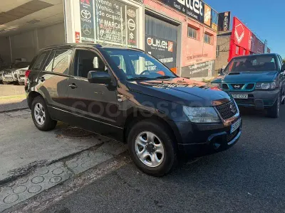 Usado Suzuki Grand Vitara 129 CV (94 kW) 2010 Negro SUV