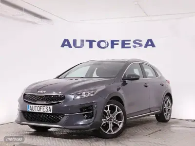 Usado Kia XCeed 141 CV (103 kW) 2022 Plateado SUV