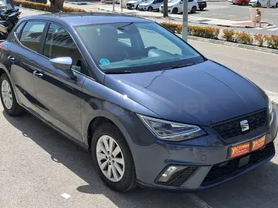 Käytetty Seat Ibiza Style Plus 80 HP (58 kW) 2022 Harmaa Viistoperä