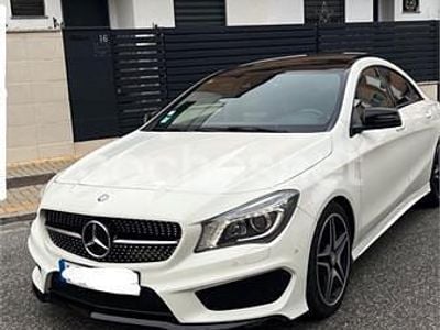 Usado Mercedes CLA220 AMG line 170 CV (125 kW) 2015 Blanco Berlina