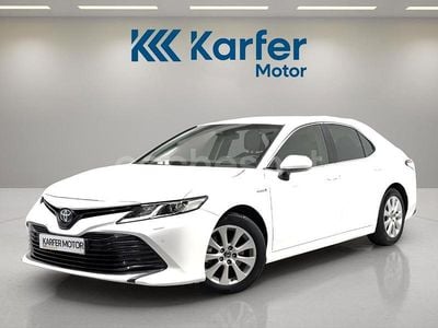 Blanco Usado 2020 Toyota Camry Business Edition Berlina | 24.290 € (Precio justo)