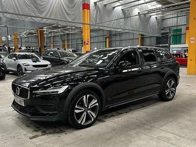 Usado Volvo V60 CC Core 197 CV (144 kW) 2022 Negro Familiar