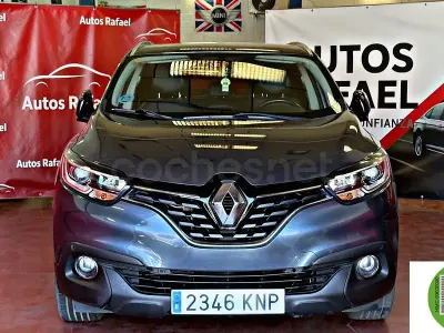 Usado Renault Kadjar LIMITED 130 CV (95 kW) 2018 Gris / plata SUV