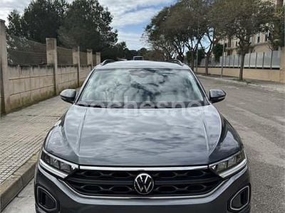 Usado VW T-Roc Life 110 CV (80 kW) 2022 Gris / plata SUV