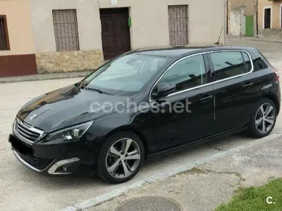 Usado Peugeot 308 Allure 110 CV (80 kW) 2014 Negro Berlina