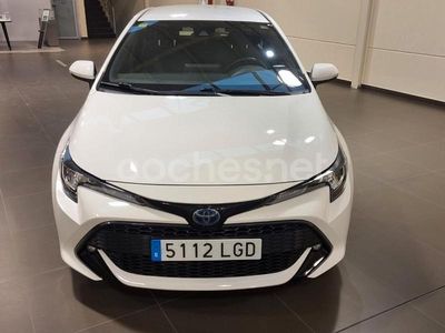 Usado Toyota Corolla Active 122 CV (89 kW) 2020 Blanco Berlina