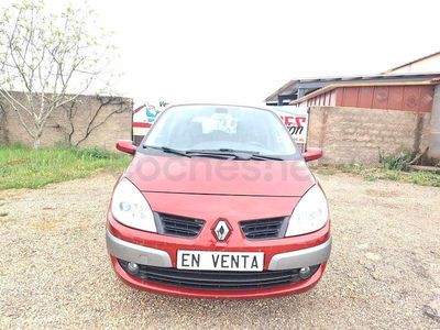 Usado Renault Grand Scénic II Dynamique 110 CV (80 kW) 2007 Granate Monovolumen