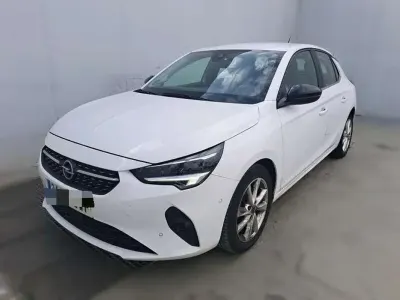 Usado Opel Corsa Elegance 101 CV (74 kW) 2022 Blanco Utilitario