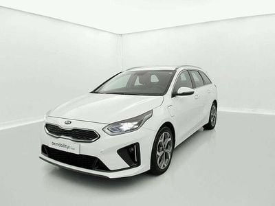 Usado Kia Ceed 136 CV (100 kW) 2021 Rojo Utilitario