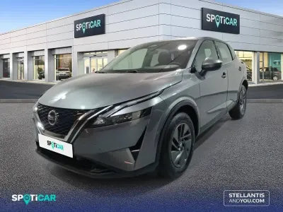 Usado Nissan Qashqai Acenta 158 CV (116 kW) 2024 Gris SUV