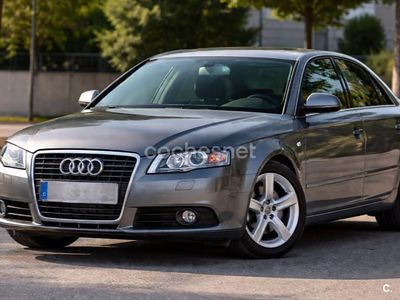 Usado Audi A4 140 CV (102 kW) 2006 Gris / plata Berlina