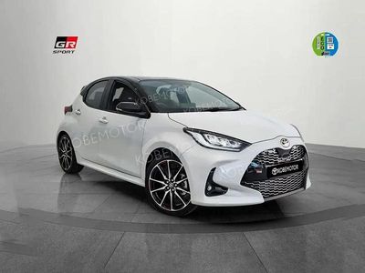 Nieuw Toyota Yaris Hybrid Plus 130 PK (95 kW) 2025 Wit