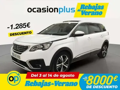 Usado Peugeot 5008 Allure 131 CV (96 kW) 2018 Blanco SUV
