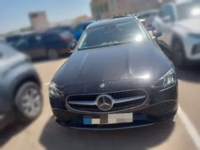Usado Mercedes C200 204 CV (150 kW) 2022 Negro Familiar