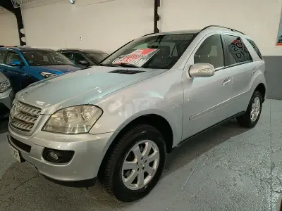Usado Mercedes ML320 224 CV (164 kW) 2006 Gris / plata SUV