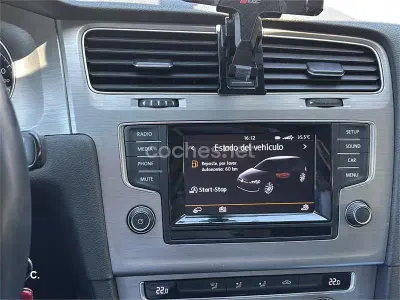 Usado VW Golf VII Advance 122 CV (89 kW) 2015 Granate Familiar