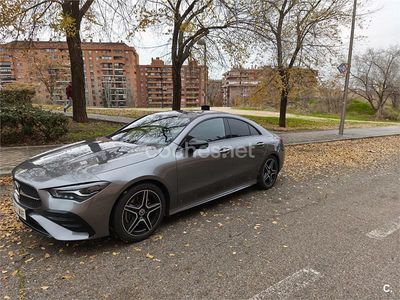 Gris / plata Usado 2024 Mercedes CLA200 Berlina | 41.900 € (Un poco caro)