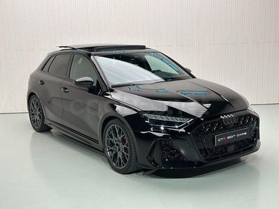 Usado Audi RS3 Ambiente 400 CV (294 kW) 2024 Negro Berlina