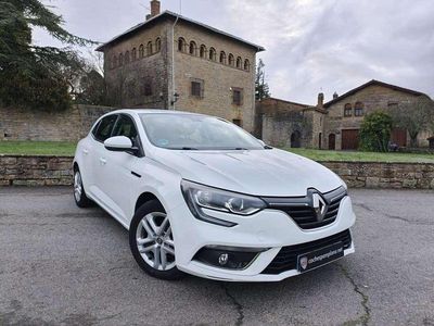 Usado Renault Mégane IV Intens 101 CV (74 kW) 2016 Blanco Utilitario
