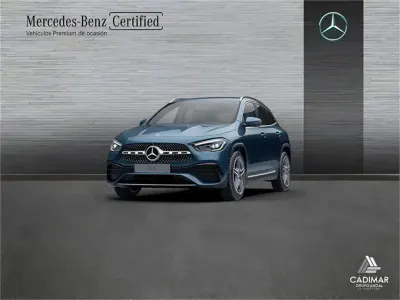 Usado Mercedes GLA200 163 CV (119 kW) 2021 Azul SUV