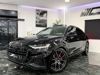 Usado Audi Q8 Ambiente 286 CV (210 kW) 2022 Negro SUV