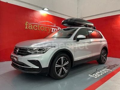 Gris / plata Usado 2021 VW Tiguan Life SUV | 21.900 € (Buen precio)