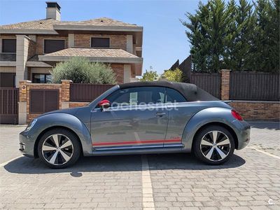 Usado VW Beetle 105 CV (77 kW) 2016 Gris / plata Utilitario