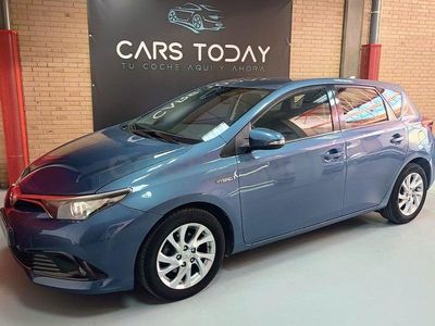 Usado Toyota Auris Hybrid Advance 136 CV (100 kW) 2016 Azul Berlina