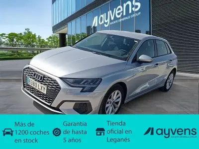 Usado Audi A3 110 CV (80 kW) 2022 Gris / plata Berlina