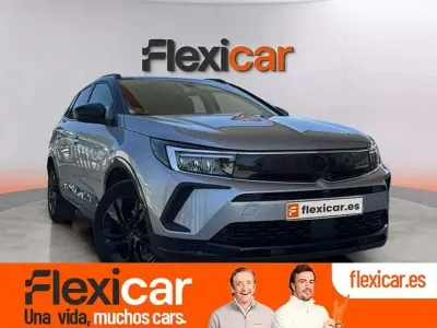 Usado Opel Grandland X GS Line 131 CV (96 kW) 2022 Gris SUV