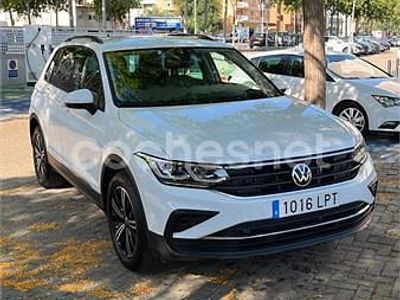 Usado VW Tiguan Life 150 CV (110 kW) 2021 Blanco SUV