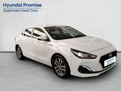 Usado Hyundai i30 120 CV (88 kW) 2018 Blanco Utilitario