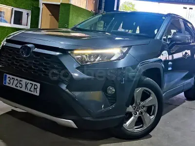 Usado Toyota RAV4 Hybrid Advance 218 CV (160 kW) 2020 Gris / plata SUV