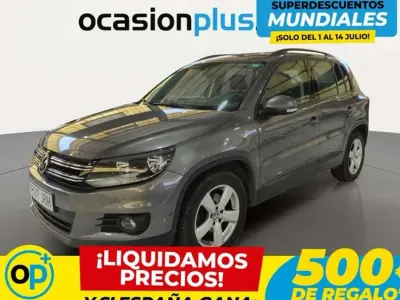 Usado VW Tiguan 110 CV (80 kW) 2015 Gris SUV