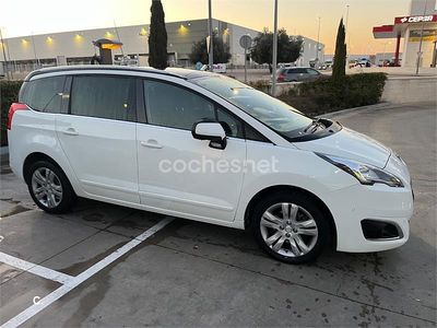 Blanco Usado 2015 Peugeot 5008 Allure Monovolumen | 10.500 € (Precio justo)