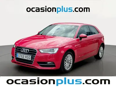 Käytetty Audi A3 Ambiente 122 HP (89 kW) 2013 Punainen Coupe - kaksiovinen