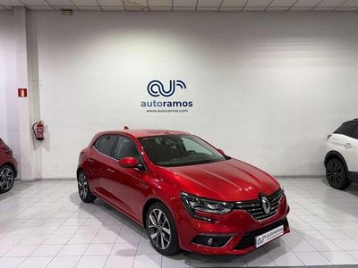 Usado Renault Mégane IV Bose Edition 131 CV (96 kW) 2017 Rojo Berlina