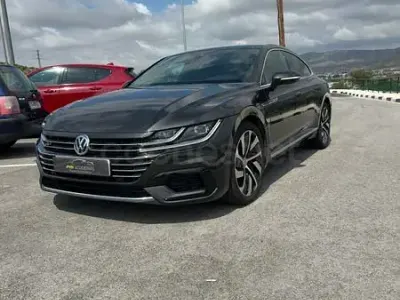 Usado VW Arteon R-line 150 CV (110 kW) 2020 Negro Berlina